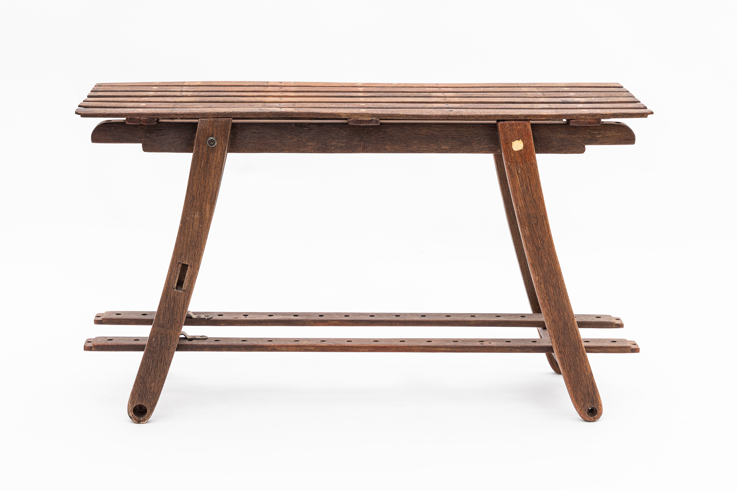 משולחן לספסל פרט